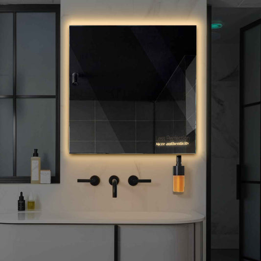 Oglinda LED Patrata, Fara functii, LED 3000K Cald - Gama Motivated Model 7