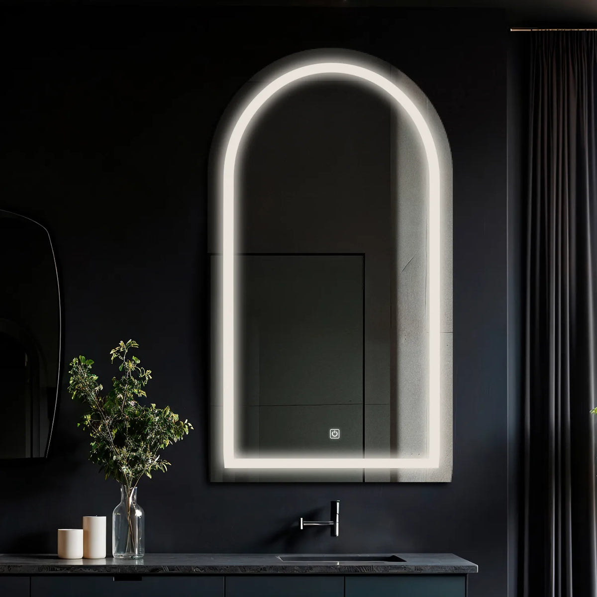 Oglinda LED Semiovala v2, Touch LED, Dimare, LED 4000K Neutru - Gama Salono Model 1