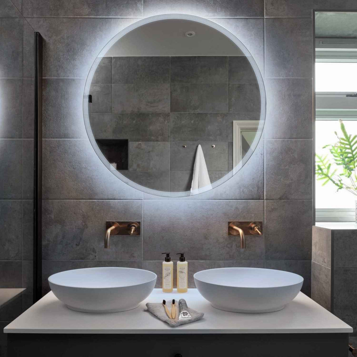 Oglinda LED Rotunda, Fara functii, LED 6000K Rece - Gama Edge Model 1