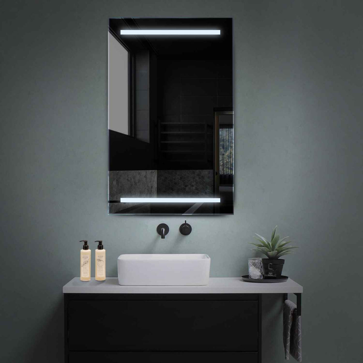 Oglinda LED Verticala, Fara functii, LED 6000K Rece - Gama Salono Model 4