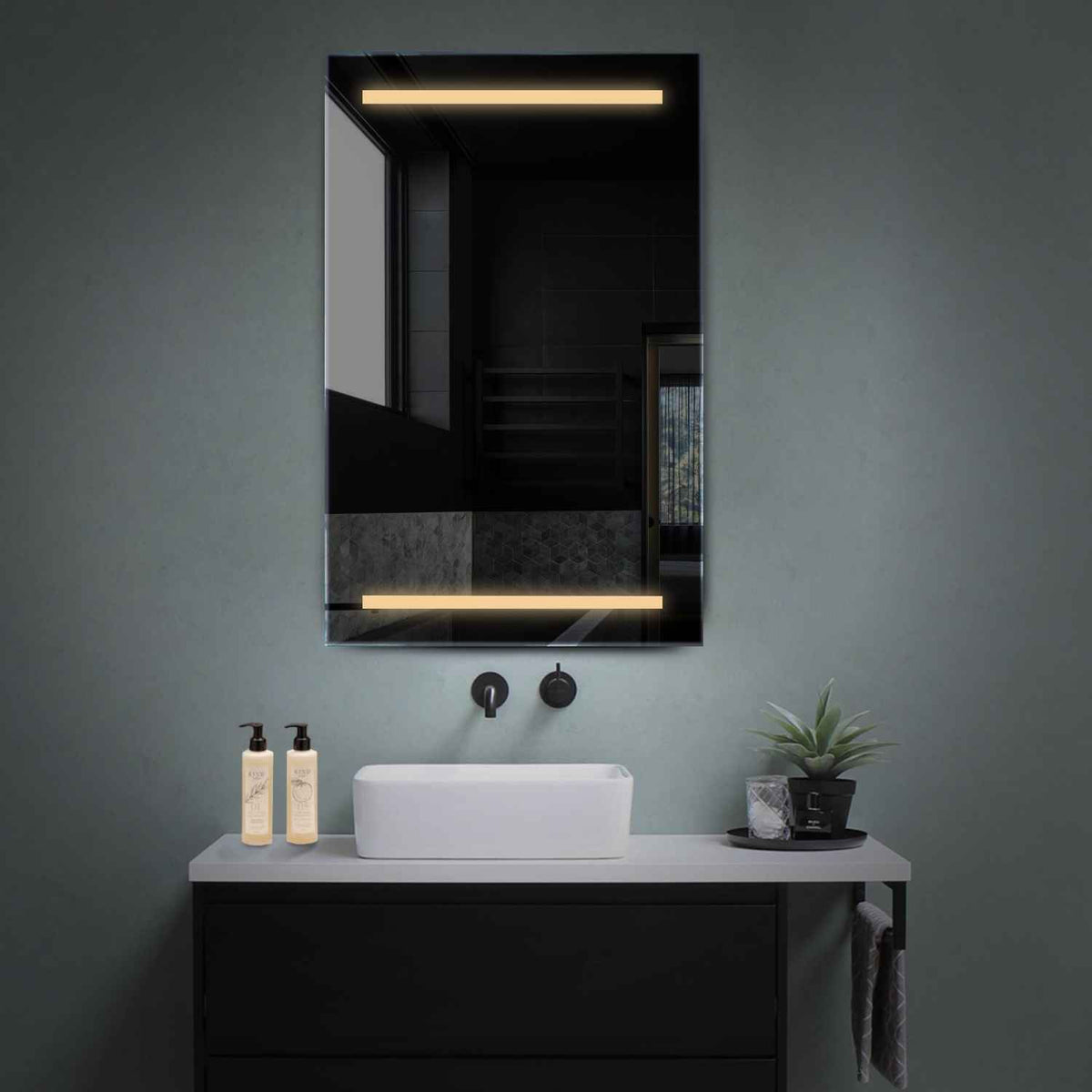 Oglinda LED Verticala, Fara functii, LED 3000K Cald - Gama Salono Model 4