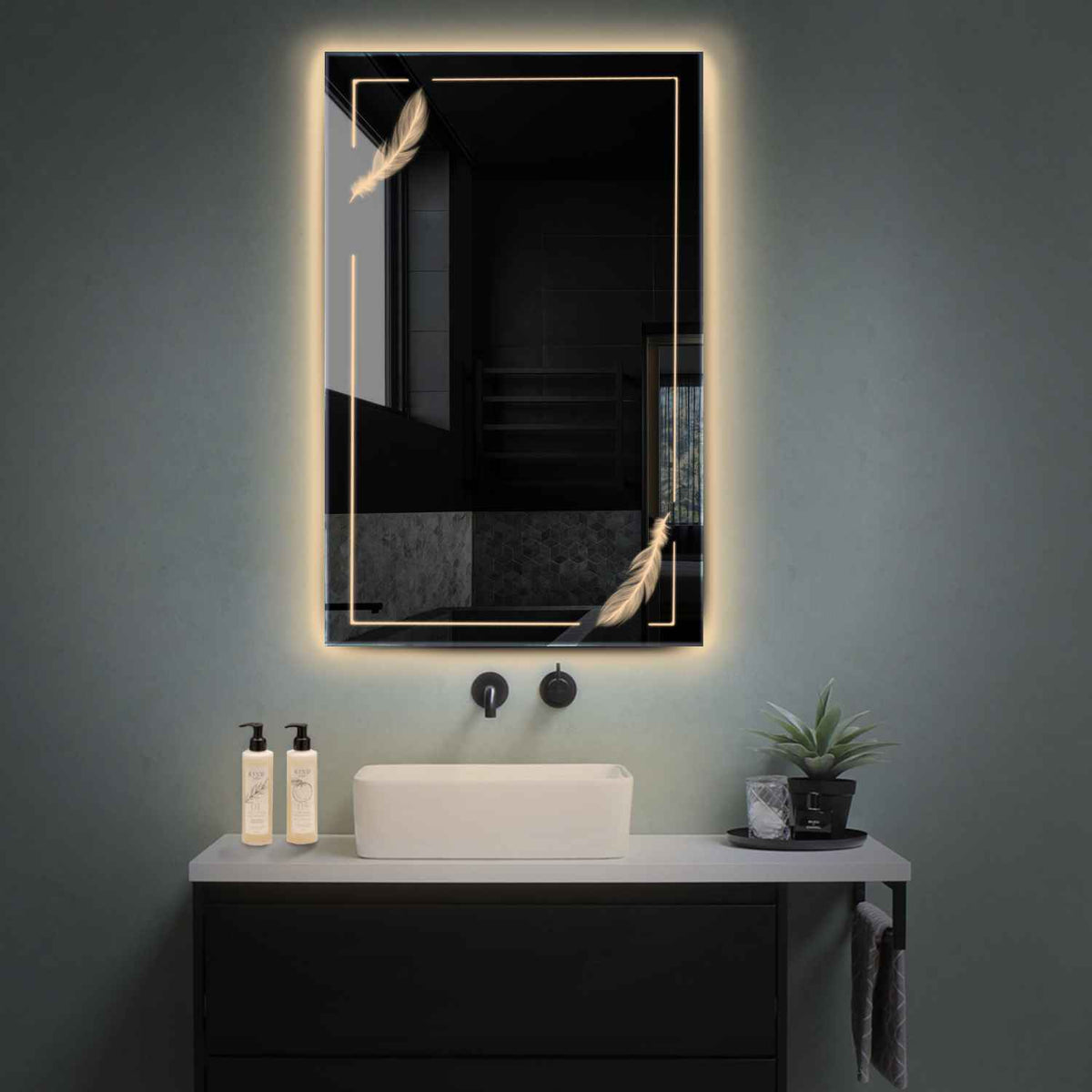 Oglinda LED Verticala, Fara functii, LED 3000K Cald - Gama Good Vibes Model 2