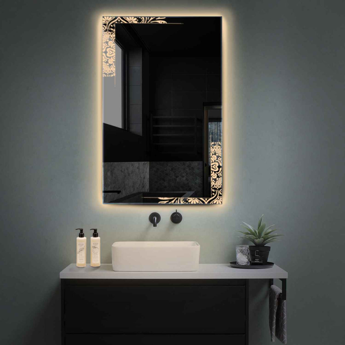 Oglinda LED Verticala, Fara functii, LED 3000K Cald - Gama Good Vibes Model 4