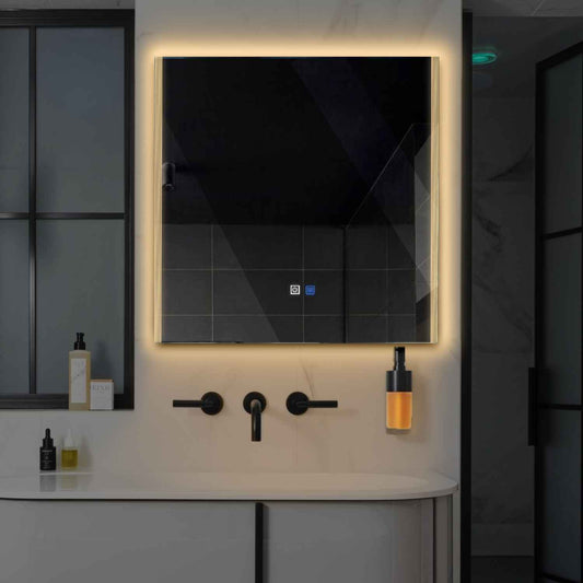 Oglinda LED patrata cu lumina LED calda Gama Edge Model 7 cu butoane touch si dezaburire - Reyze