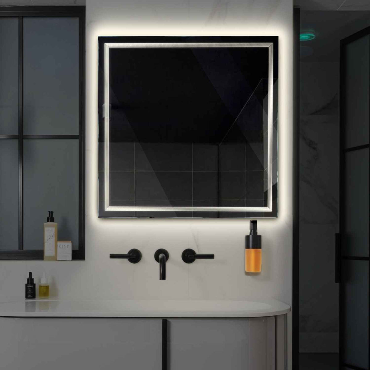 Oglinda LED Patrata, Fara functii, LED 4000K Neutru - Gama Minimal Model 1