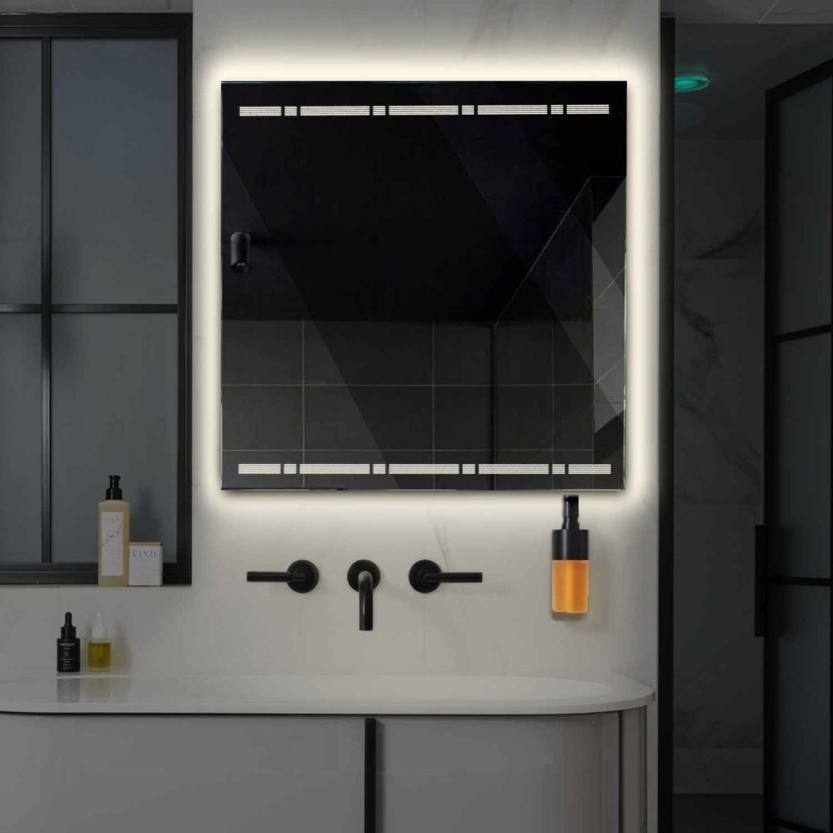 Oglinda LED Patrata, Fara functii, LED 4000K Neutru - Gama Minimal Model 3