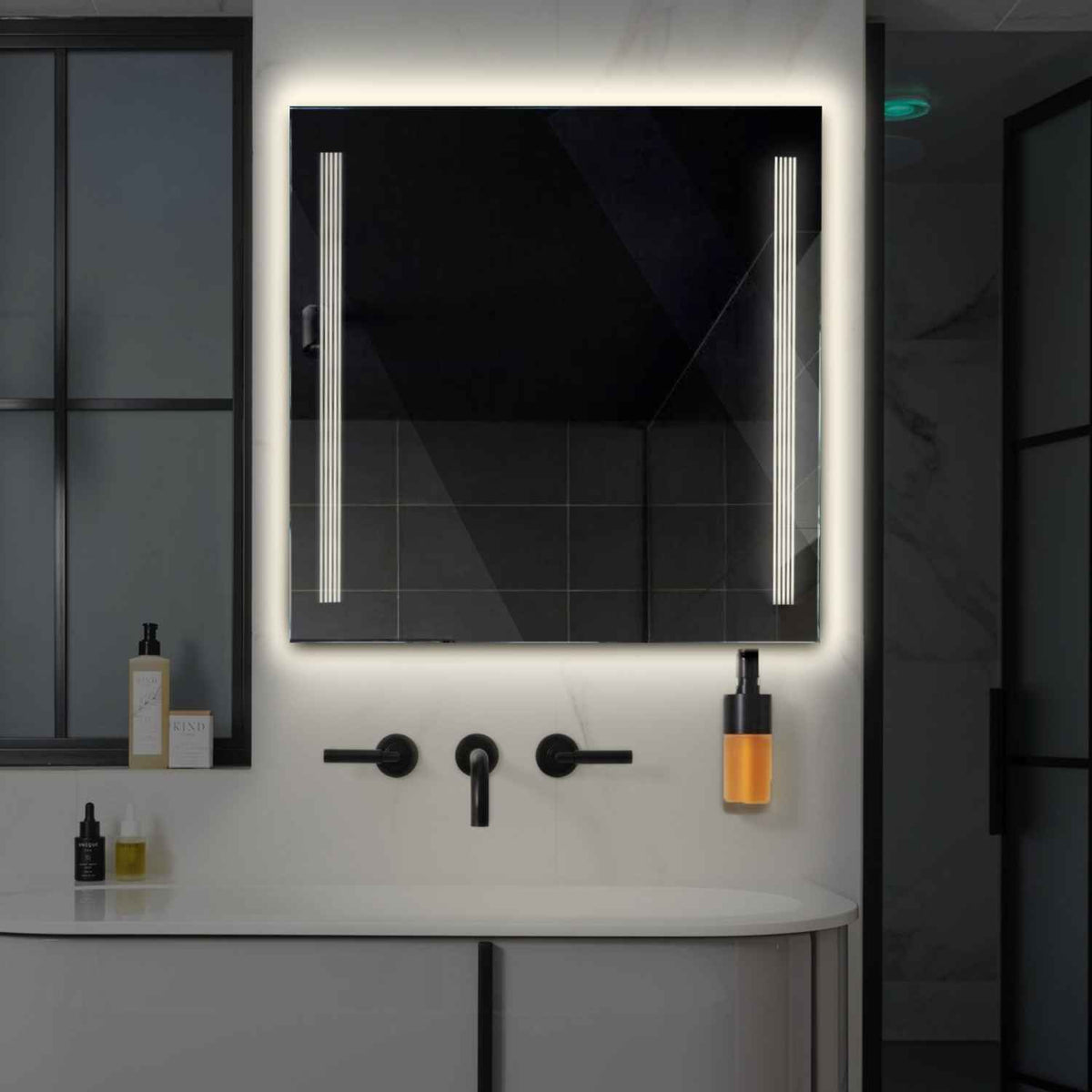 Oglinda LED Patrata, Fara functii, LED 4000K Neutru - Gama Minimal Model 7
